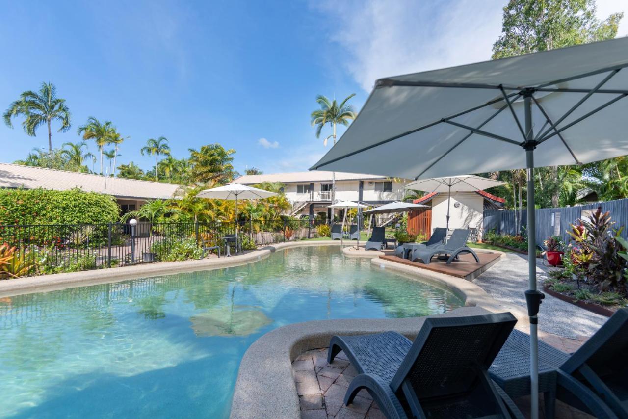 Lychee Tree Holiday Apartments Port Douglas Exterior photo