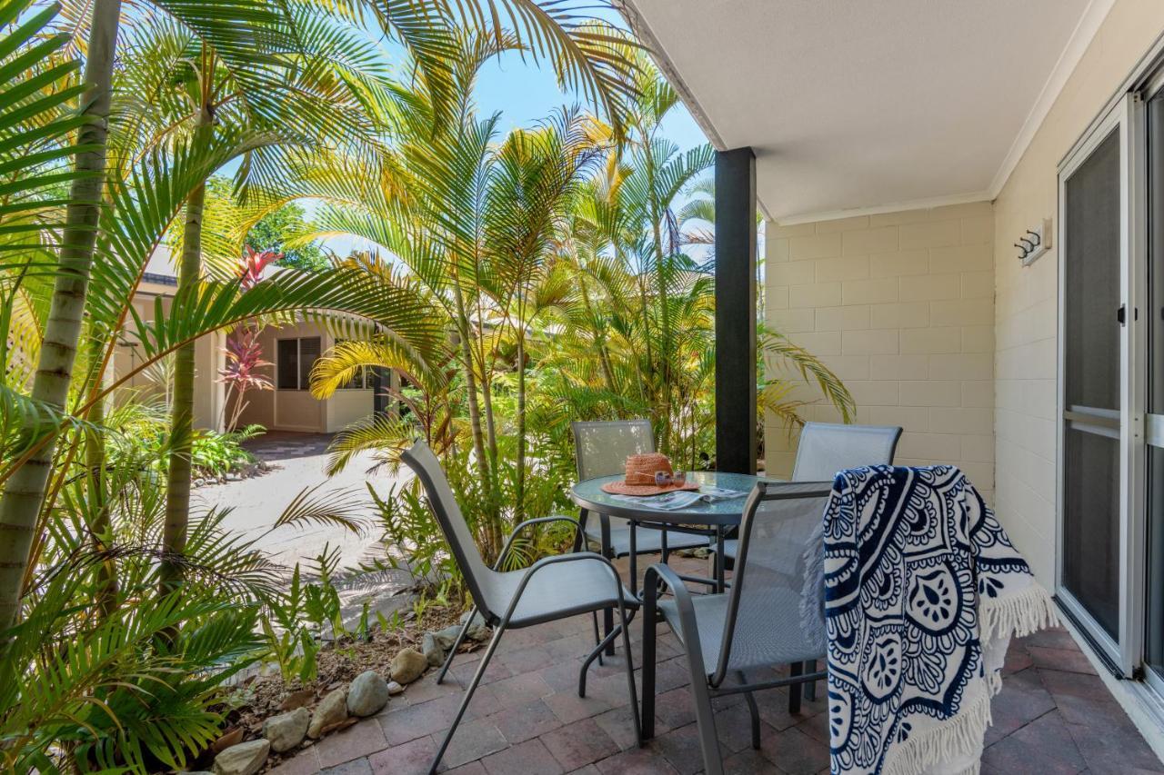 Lychee Tree Holiday Apartments Port Douglas Exterior photo