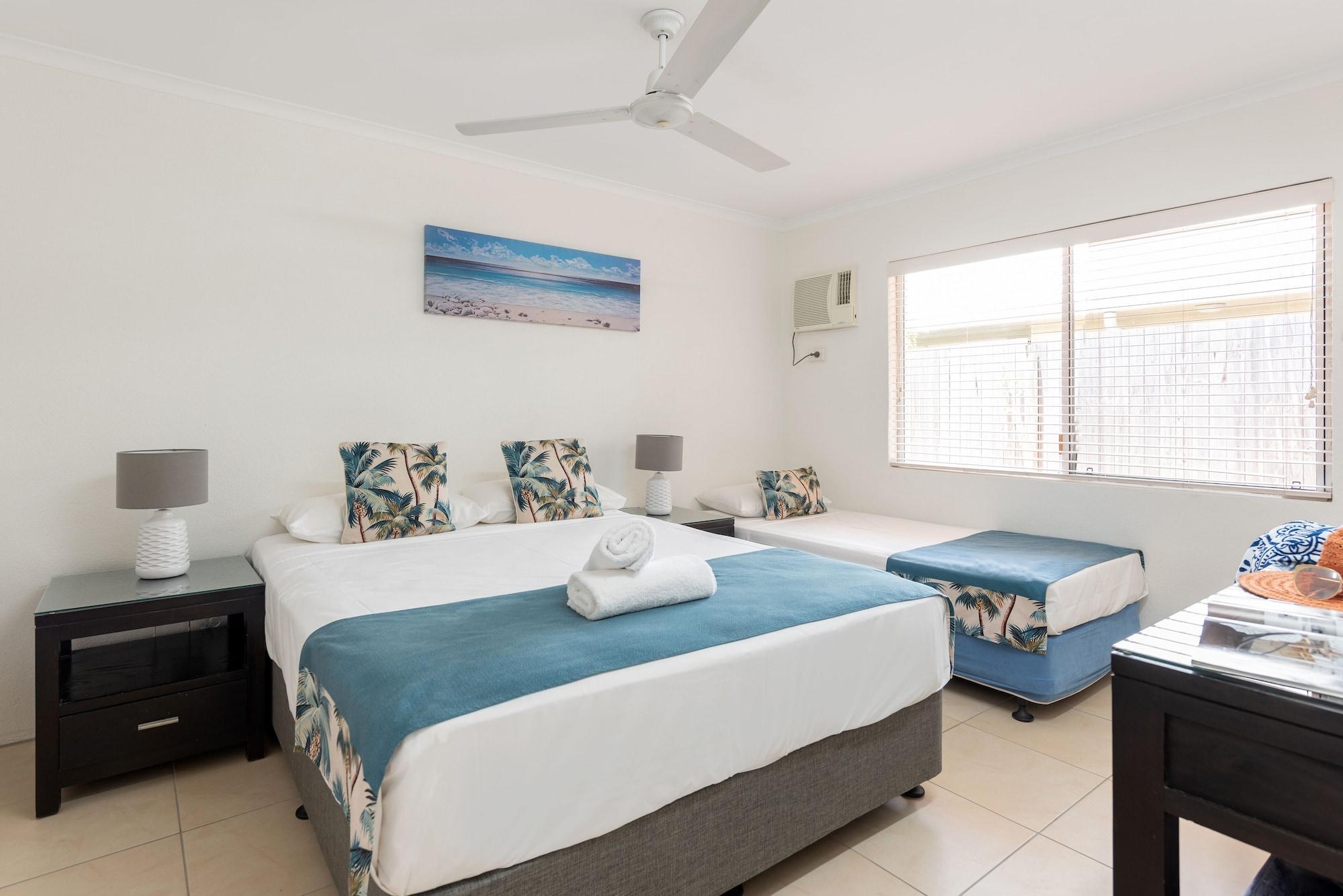 Lychee Tree Holiday Apartments Port Douglas Exterior photo