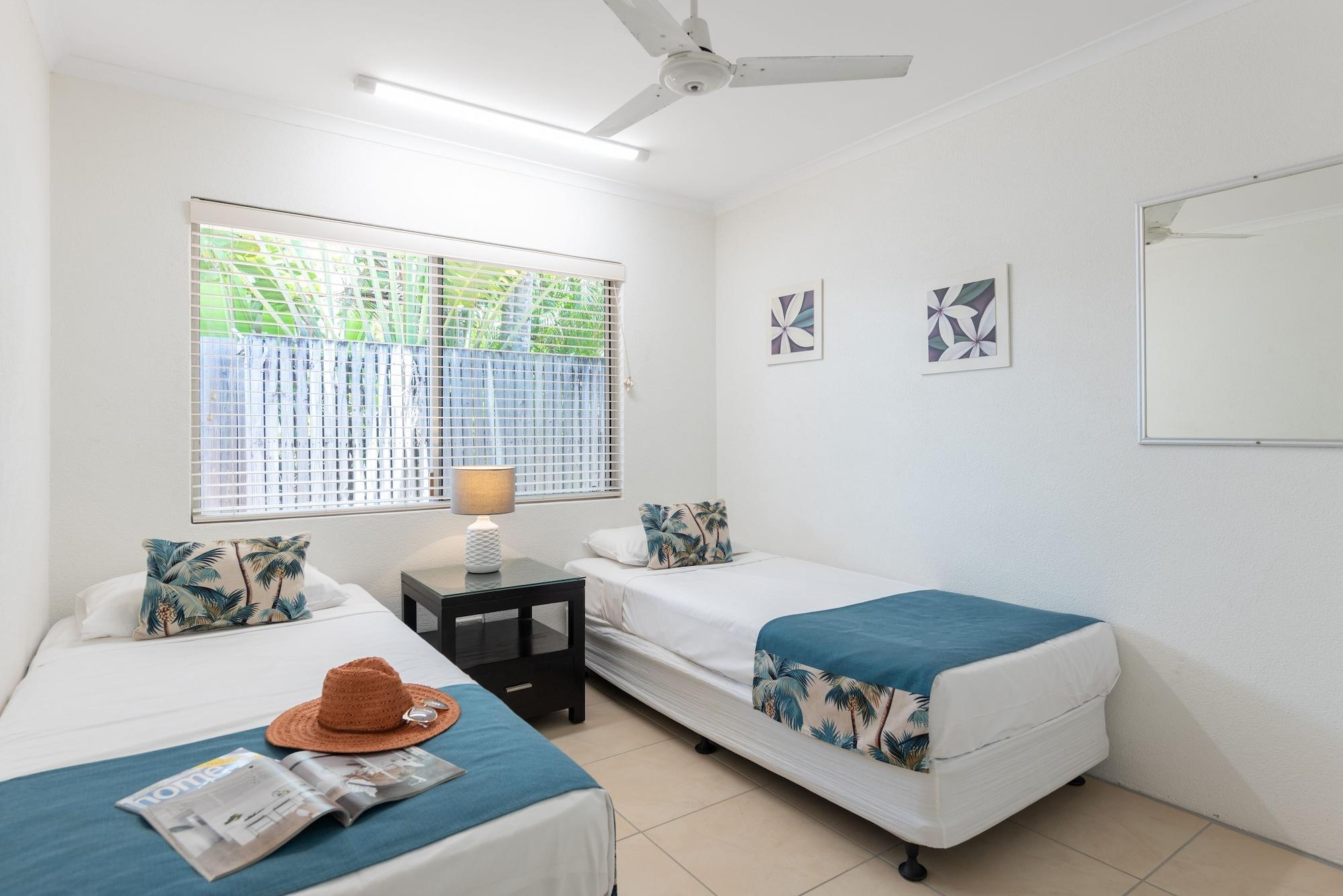 Lychee Tree Holiday Apartments Port Douglas Exterior photo