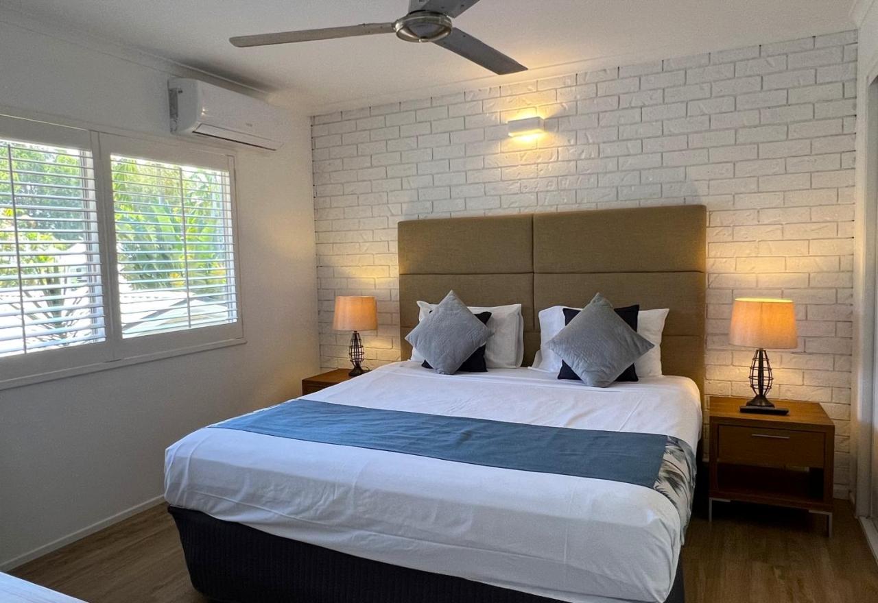 Lychee Tree Holiday Apartments Port Douglas Exterior photo