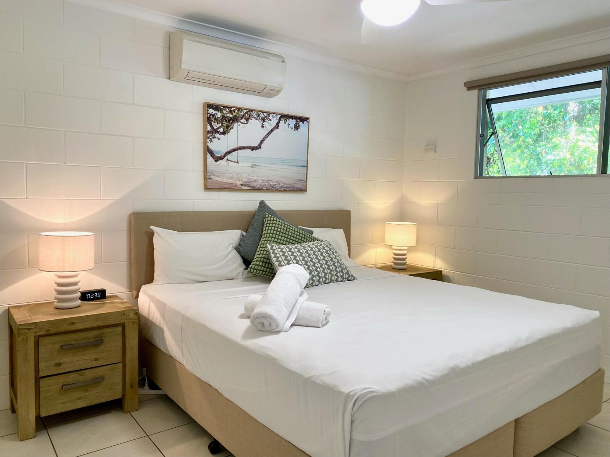 Lychee Tree Holiday Apartments Port Douglas Room photo