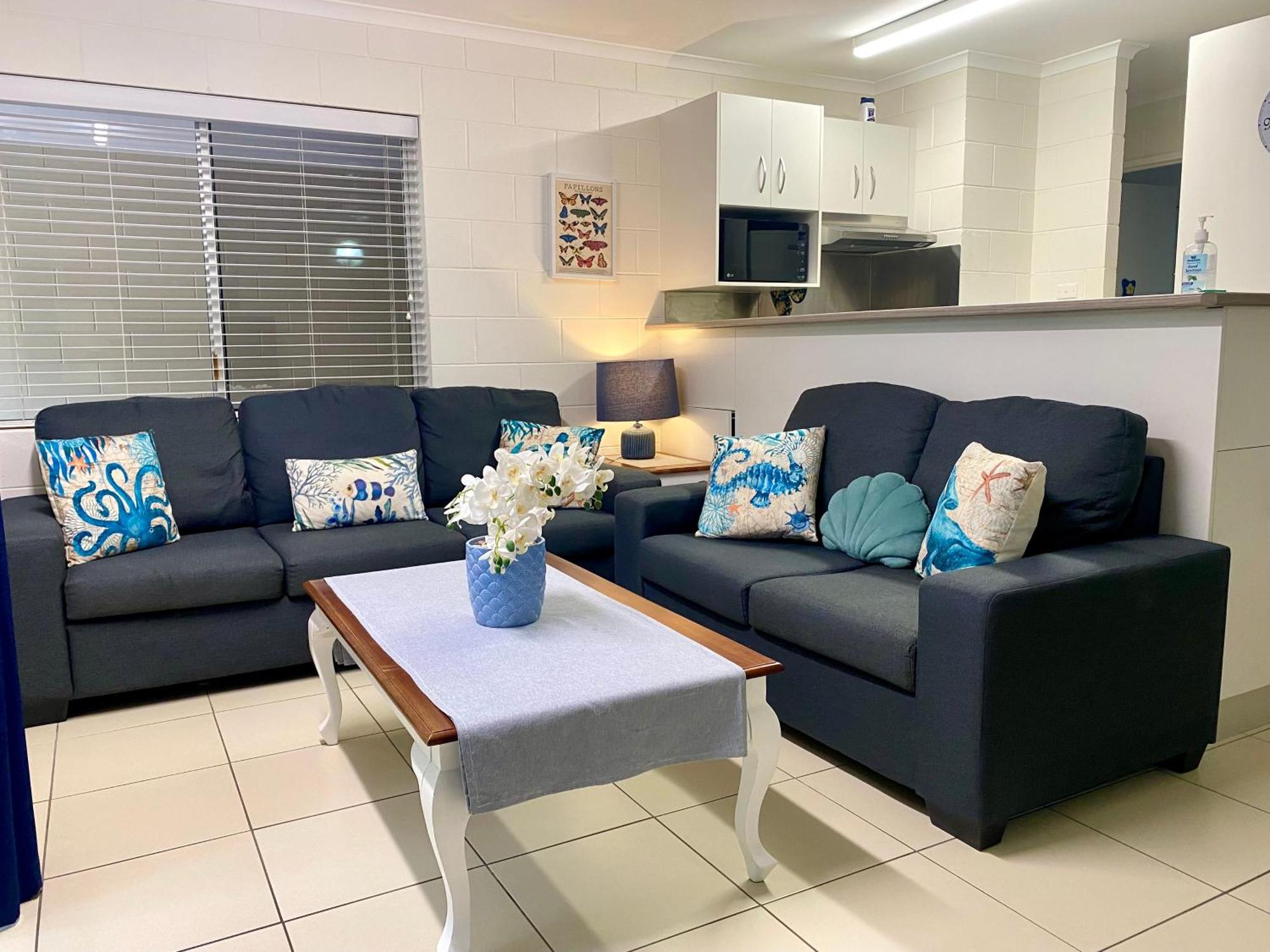Lychee Tree Holiday Apartments Port Douglas Room photo